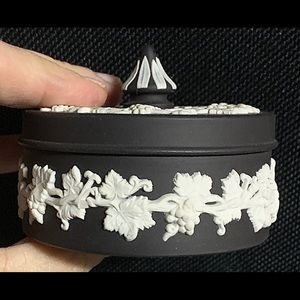 🔷Wedgwood Bowl & Lid